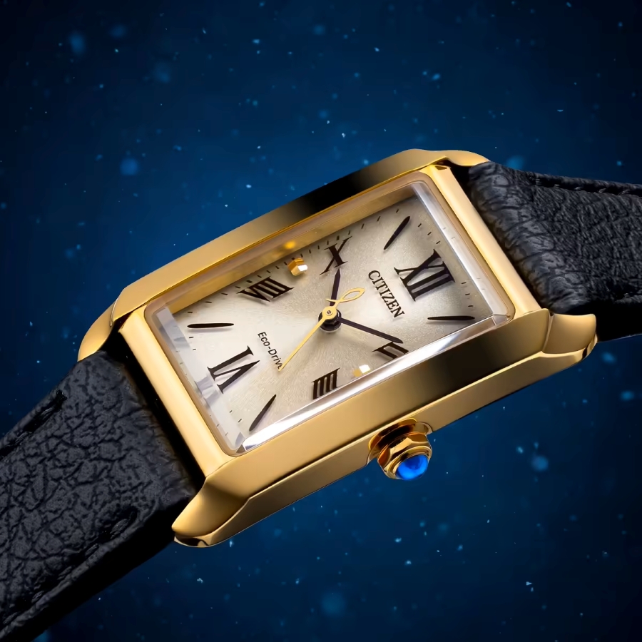 Đồng hồ nữ Citizen L Eco-Drive dáng chữ nhật vỏ mạ vàng kết hợp hài hòa với bộ dây da màu xám đen mềm mại.