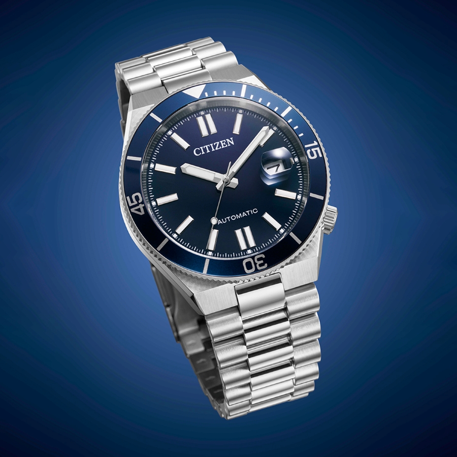 Đồng hồ nam Citizen Tsuyosa Shore phiên bản Automatic mặt số xanh dương đi kèm bộ dây kim loại bằng thép không gỉ 316L chắc chắn.