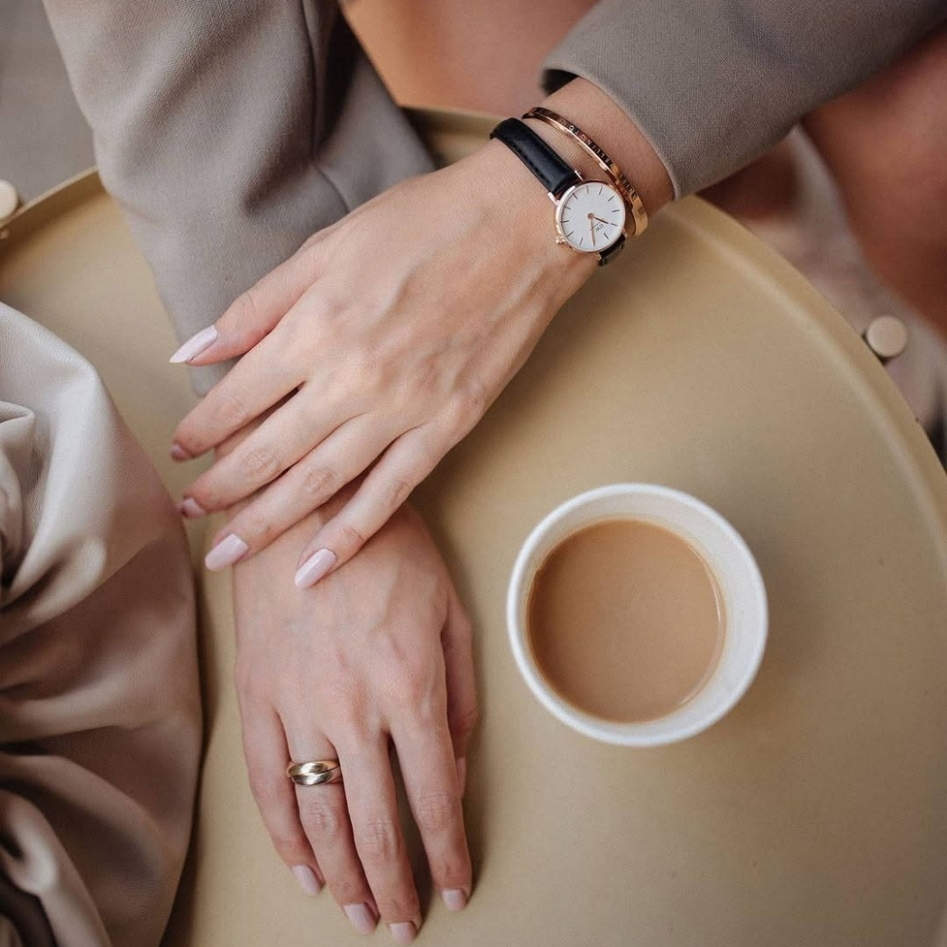 Đồng hồ DW dây da