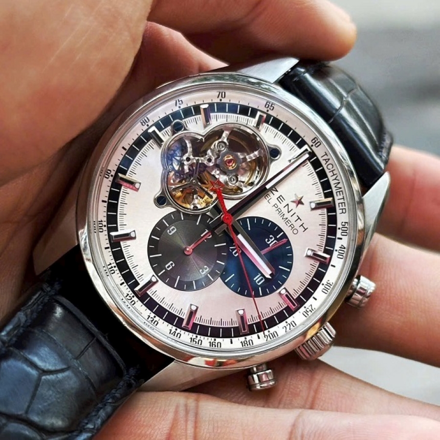 Cận cảnh chiếc đồng hồ Zenith Chronomaster.