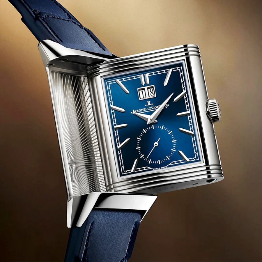 Đồng hồ Jaeger-LeCoultre Reverso mặt xanh dương dây da chính hãng.