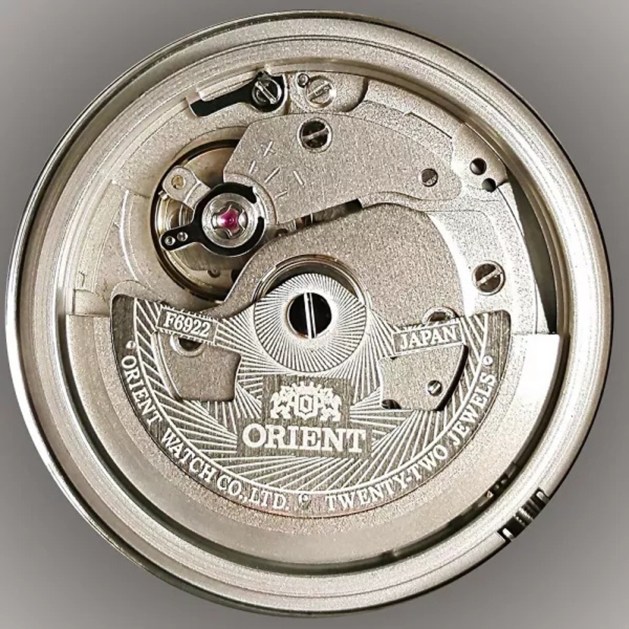 Bộ máy F6922 thế hệ mới ở phiên bản SK 2019 trở đi, trang bị những tính năng hiện đại hơn