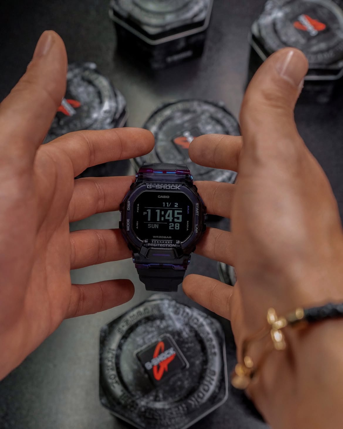 Đồng hồ G-Shock GBD-200SM-1A6DR mặt vuông.