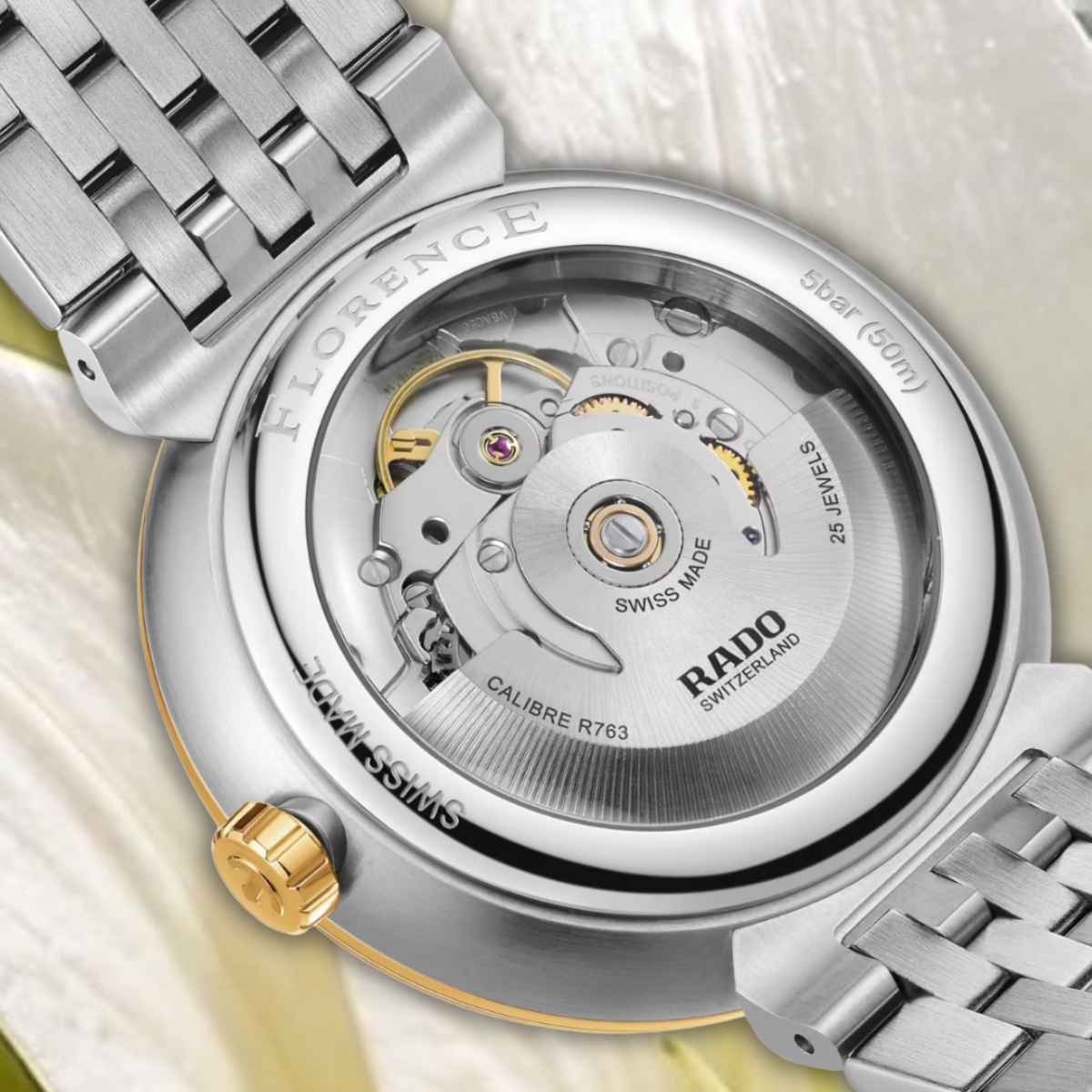 Mặt lưng đồng hồ Rado Automatic.