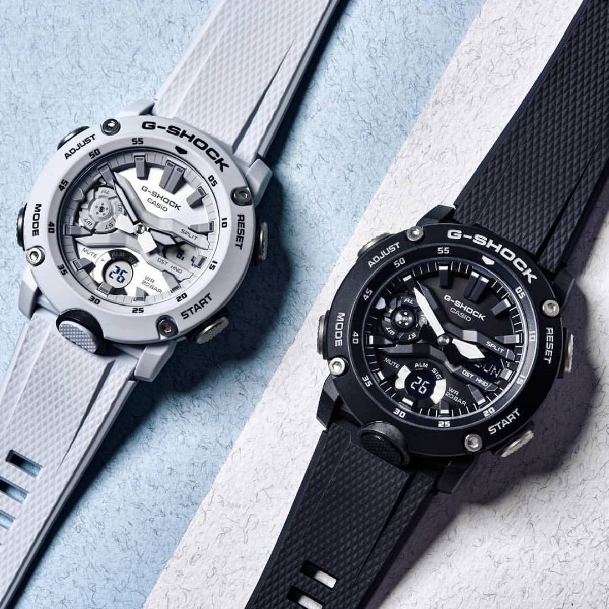 Hai mẫu G-Shock phối trắng đen GA-2000S-7A và GA-2000S-1A.