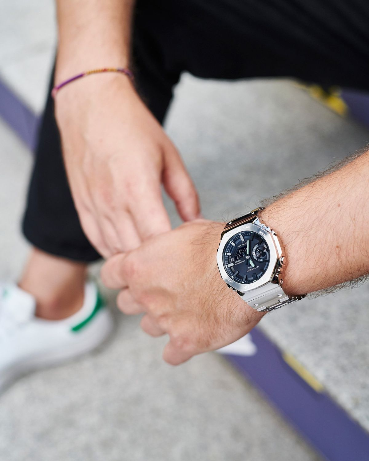 Mẫu G-Shock GM-B2100D cứng cáp và nam tính.