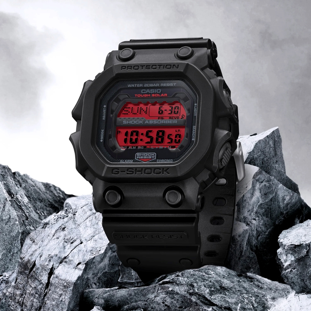 Mẫu GX-56BBR thuộc bộ sưu tập Black and Bold Red.