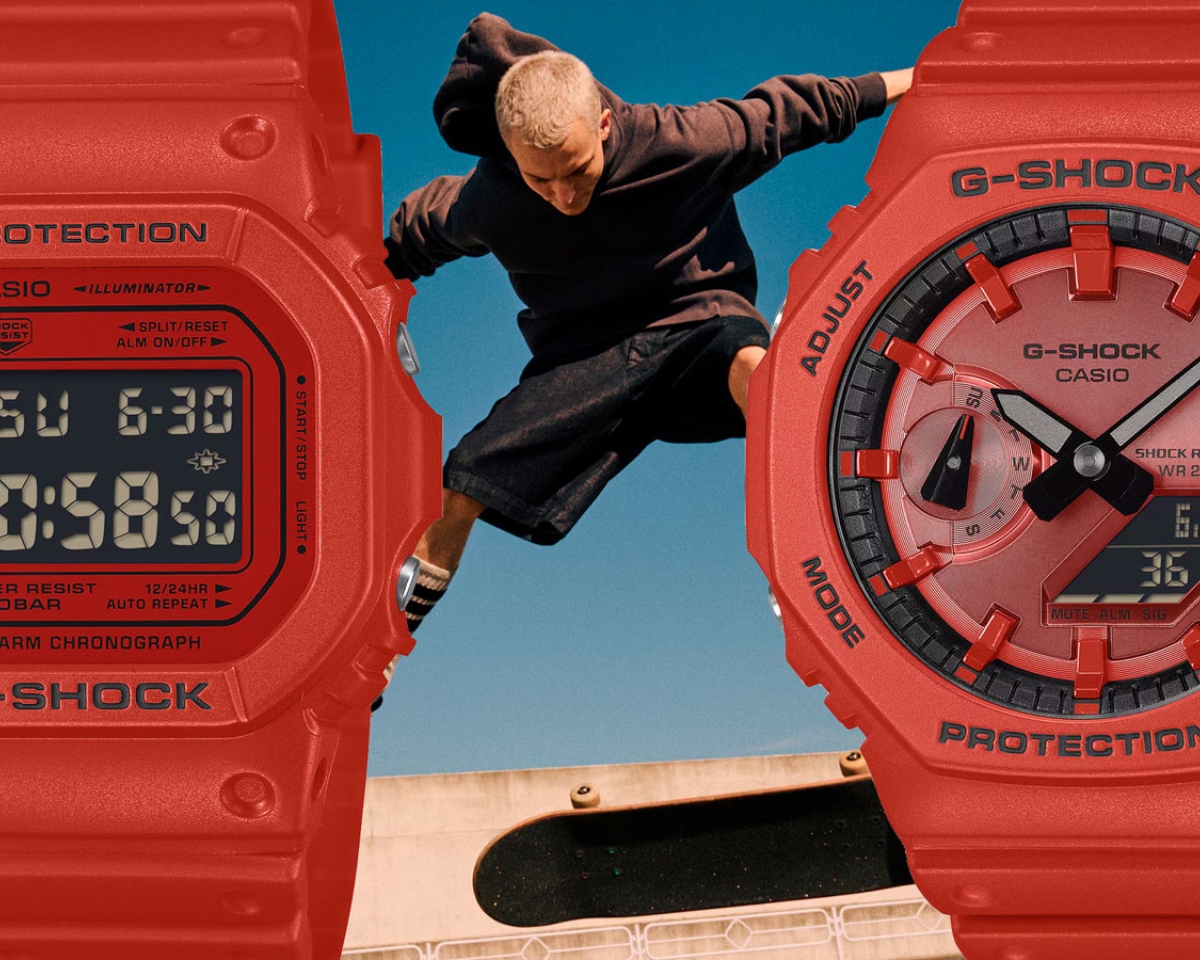 Hai mẫu G-Shock màu đỏ nổi bật.