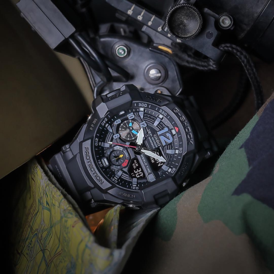 Cận cảnh mặt đồng hồ G-Shock GA-1100 hầm hố.