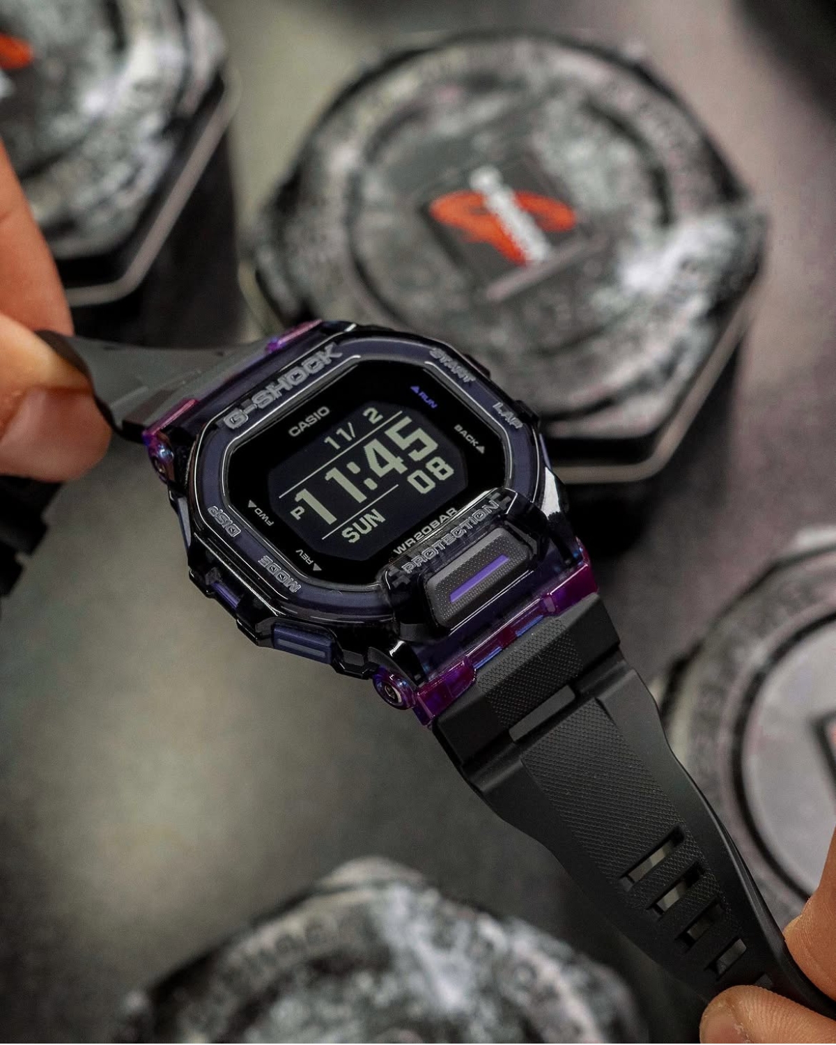 G-Shock mặt vuông GBD-200SM-1A6DR dây nhựa dễ vệ sinh.