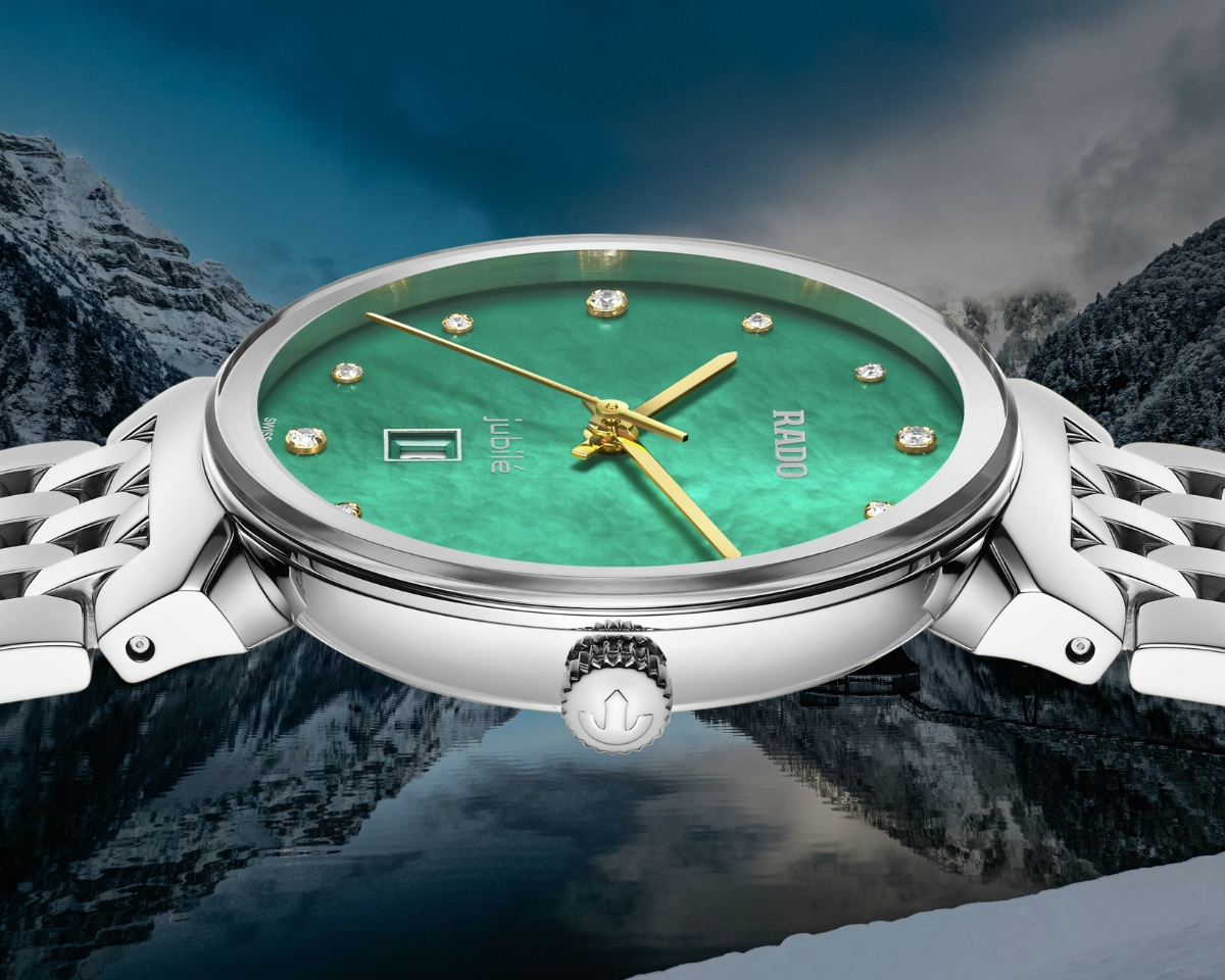 Đồng hồ Rado Florence mặt số xà cừ.