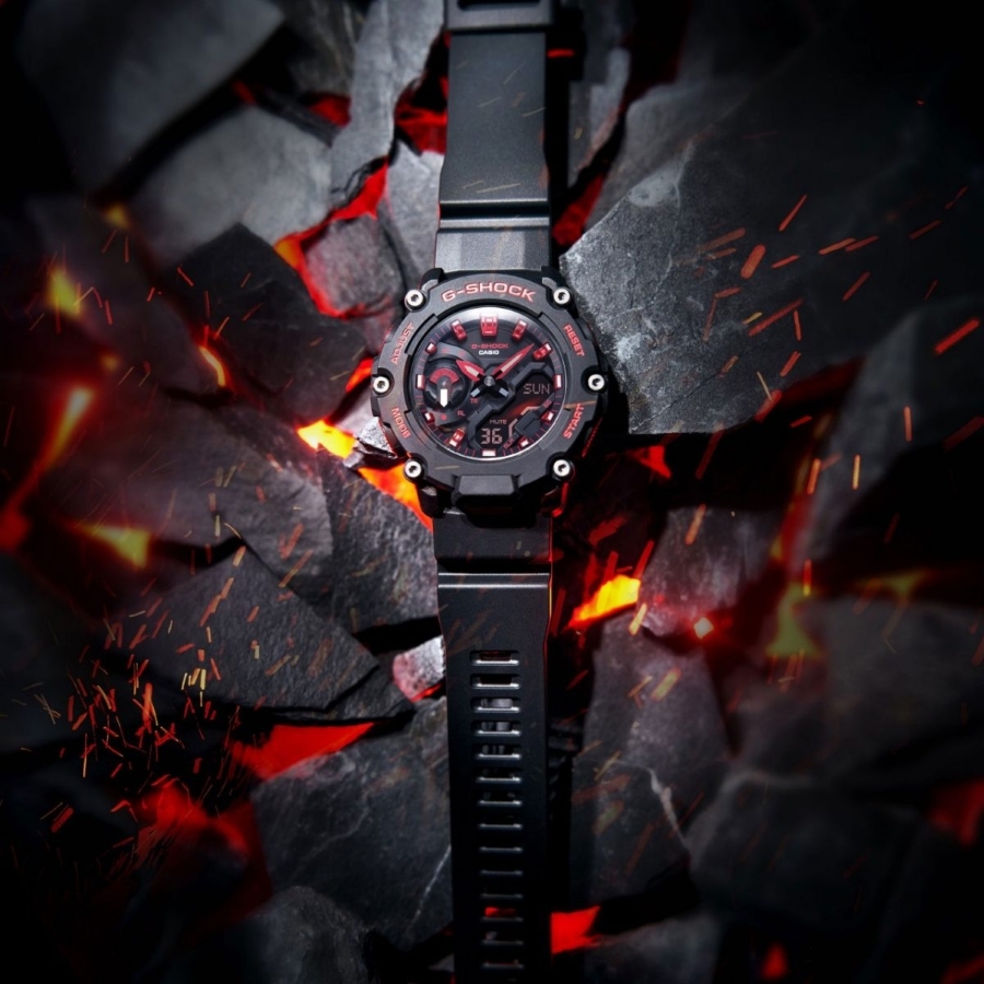 G-Shock GA-2200BNR-1ADR phối đen đỏ nam tính.