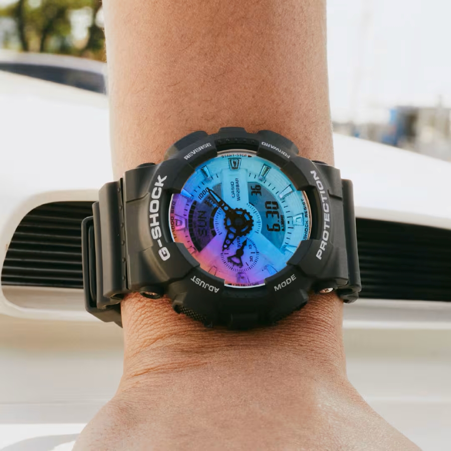 Đồng hồ GA-110 mặt số nhiều màu sắc.
