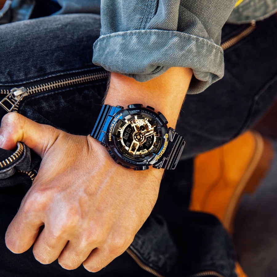 G-Shock GA-110GB-1ADR mặt lớn có phối màu đen vàng cá tính.