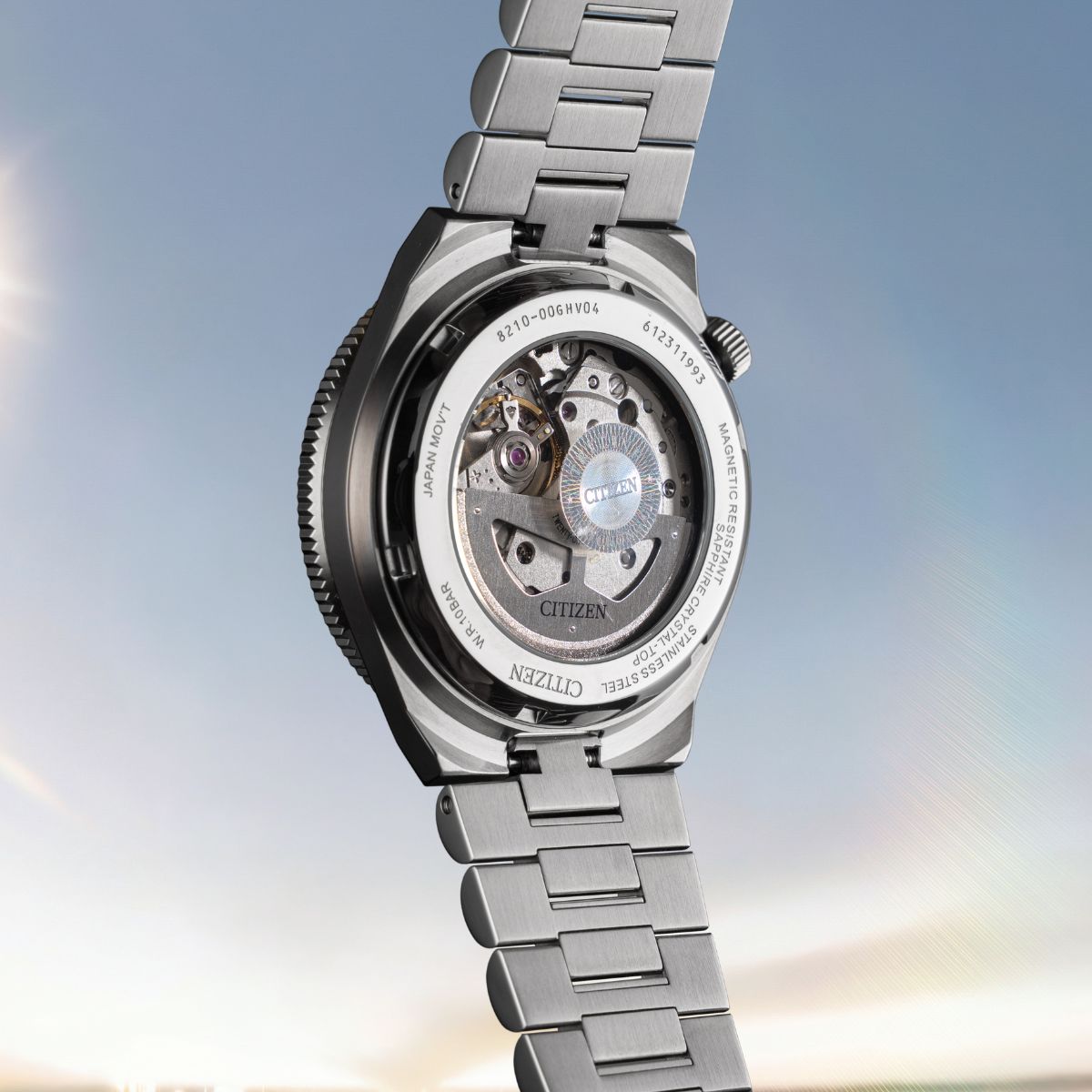 Bộ máy Miyota 8210 trên đồng hồ Citizen Tsuyosa Shore