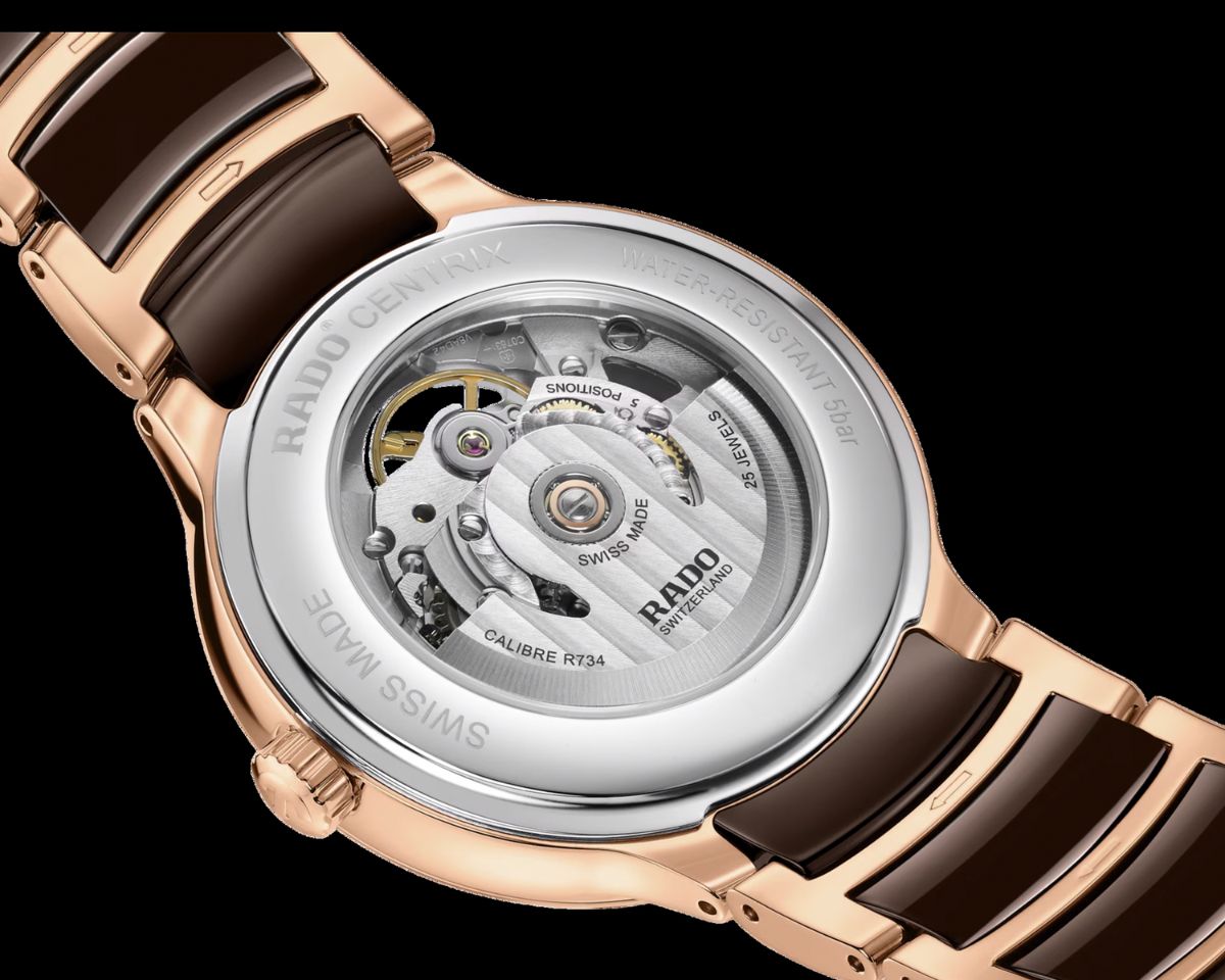 Rado Swiss Made sử dụng bộ máy ETA