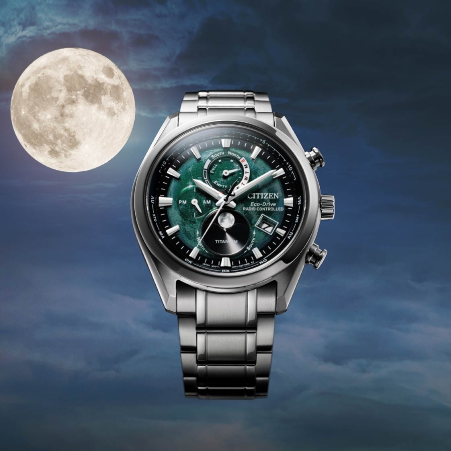 Citizen Tsuki-yomi A-T BY1010-81X tích hợp Radio Controlled, Eco-Drive và lịch tuần trăng Moonphase.