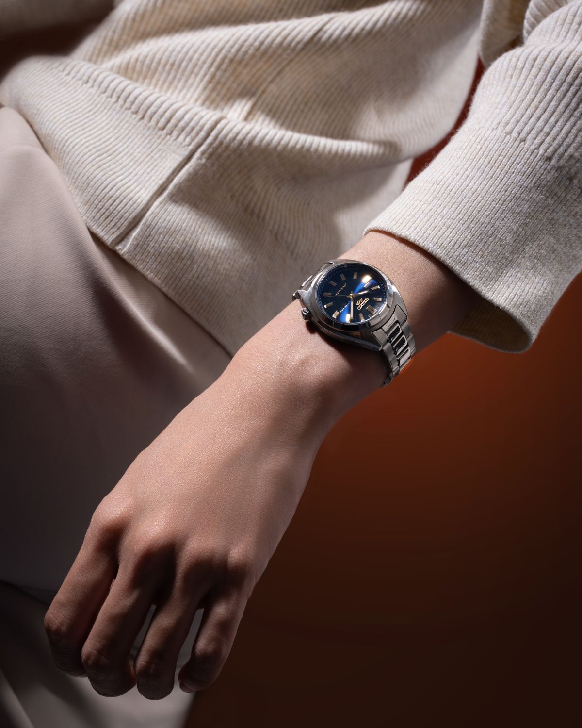 Chọn đồng hồ Seiko nữ dây kim loại nếu bạn yêu thích sự bền bỉ