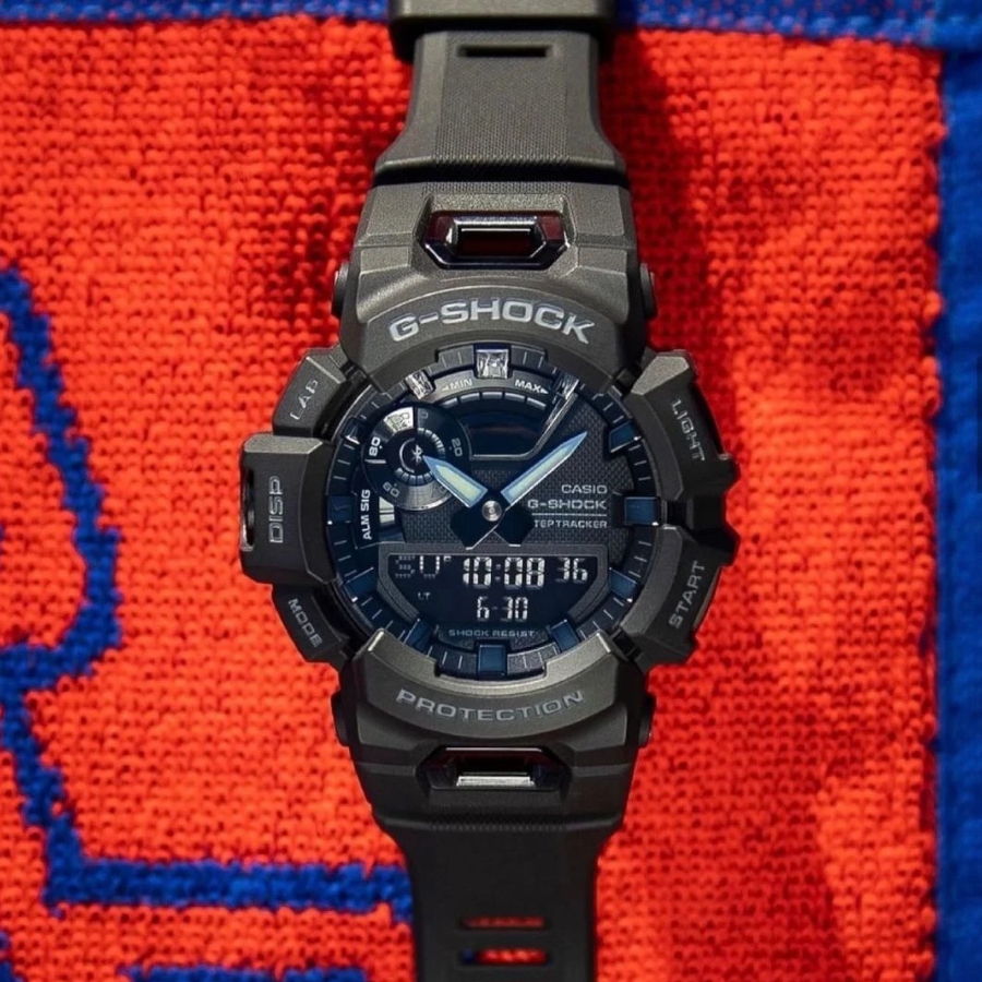 Đồng hồ G-Shock GBA-900-1ADR mang phong cách thể thao