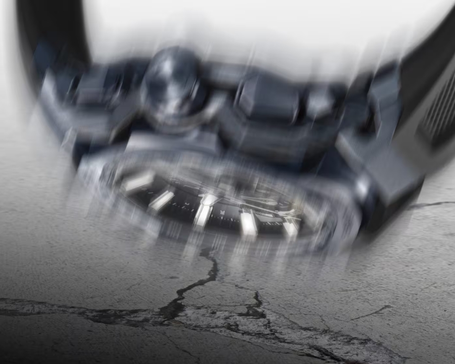 Triple G Resist giúp G-Shock MT-G chống lại ba dạng tác động gồm va đập, rung động và lực ly tâm.