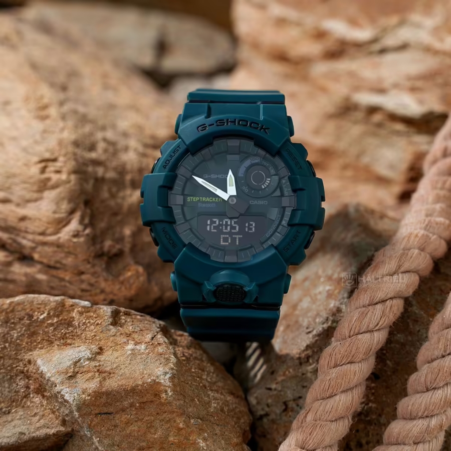 G-Shock G-SQUAD GBA-800-3ADR mang thiết kế hầm hố