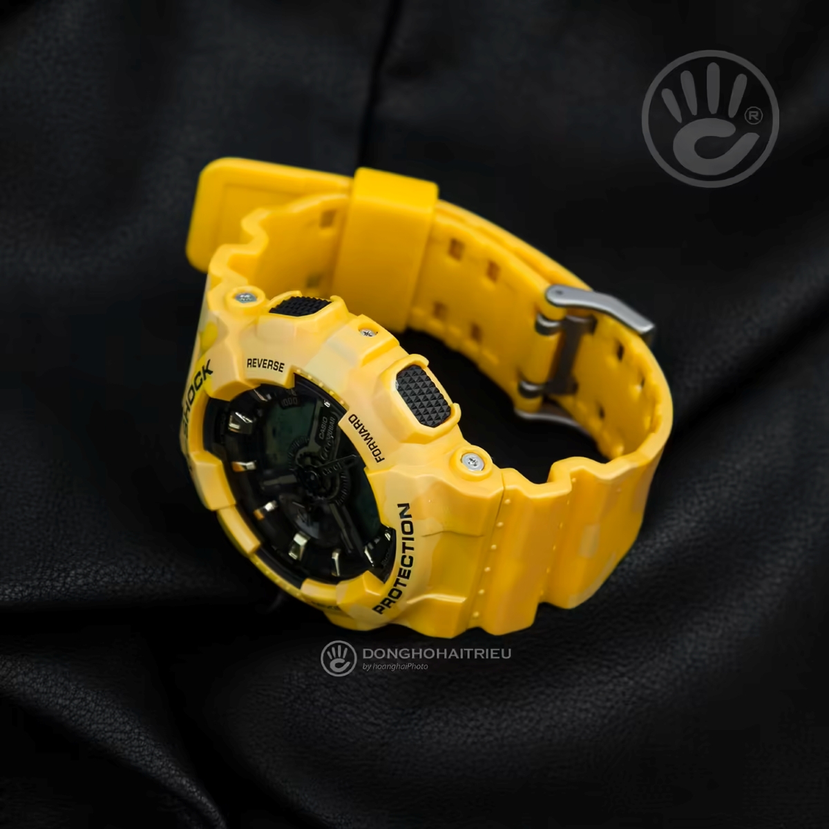 Góc nghiêng mẫu G-Shock màu đen vàng dây resin.