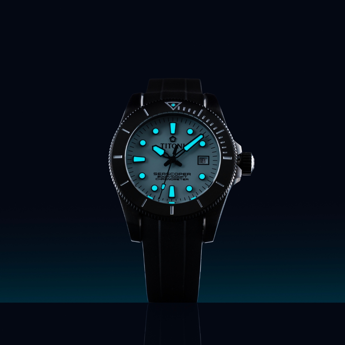 Dạ quang Super-LumiNova trên đồng hồ Titoni Seascoper
