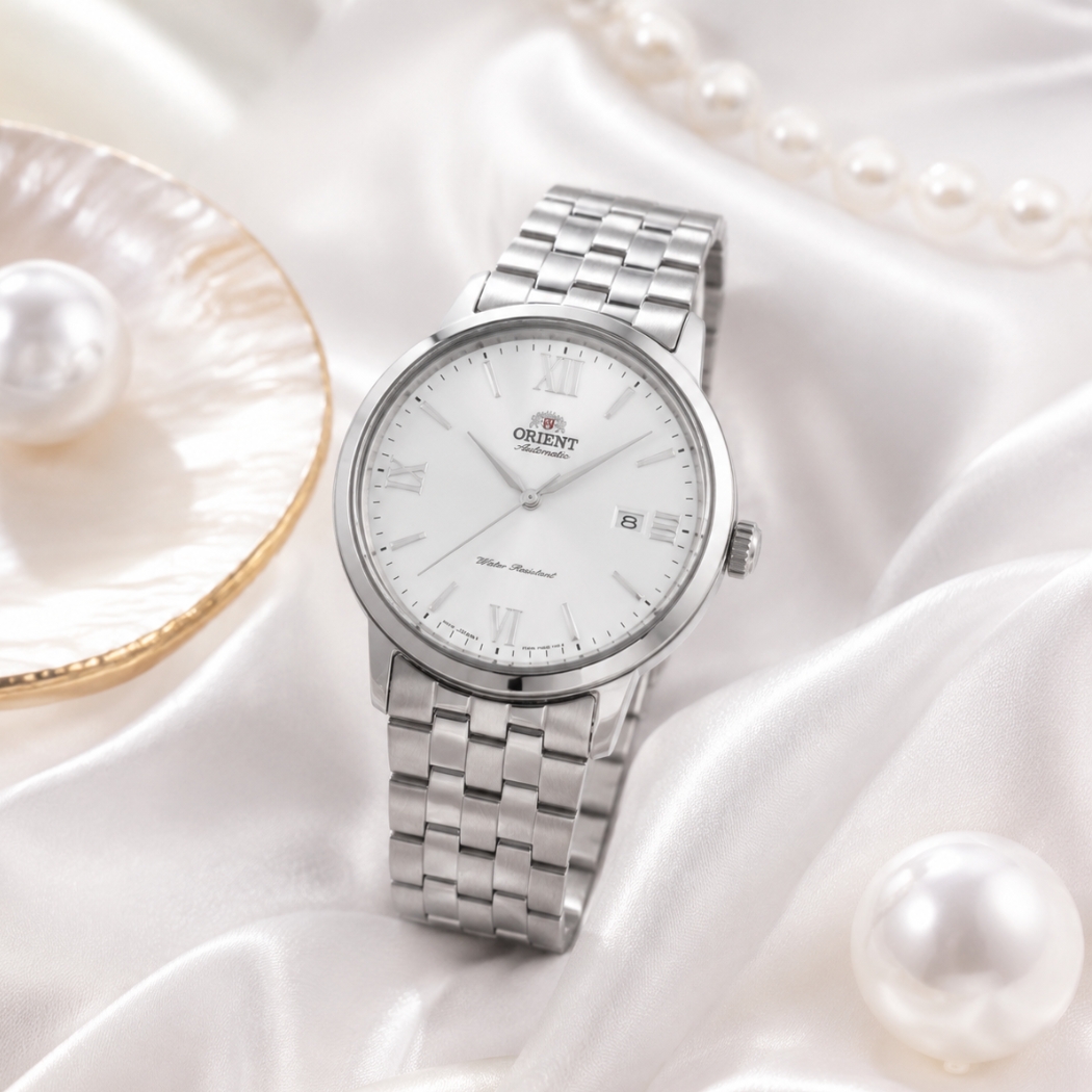 Orient RA-AC0F10S30B - Thiết kế mặt số ba kim 