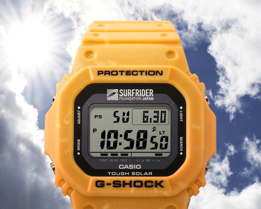 Sạc pin đồng hồ Casio G-Shock Tough Solar bằng ánh sáng mặt trời