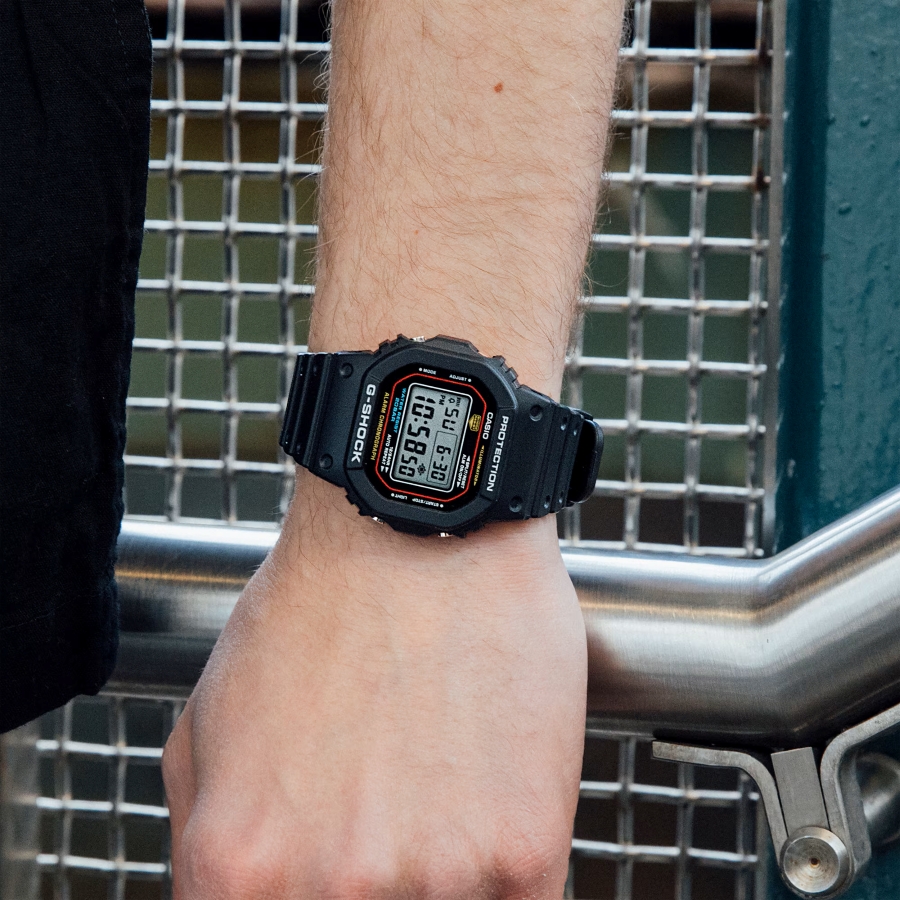 Dòng G-Shock Digital kinh điển (DW-5600) gắn liền với lịch sử phát triển thương hiệu