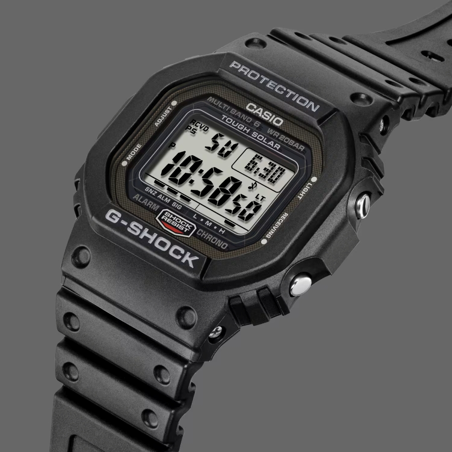 GW-5000U-1 giữ tông đen đặc trưng của dòng G-Shock Square
