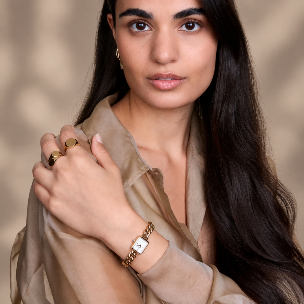 Daniel Wellington DW00100836 - Dây đeo dạng lắc tay vàng