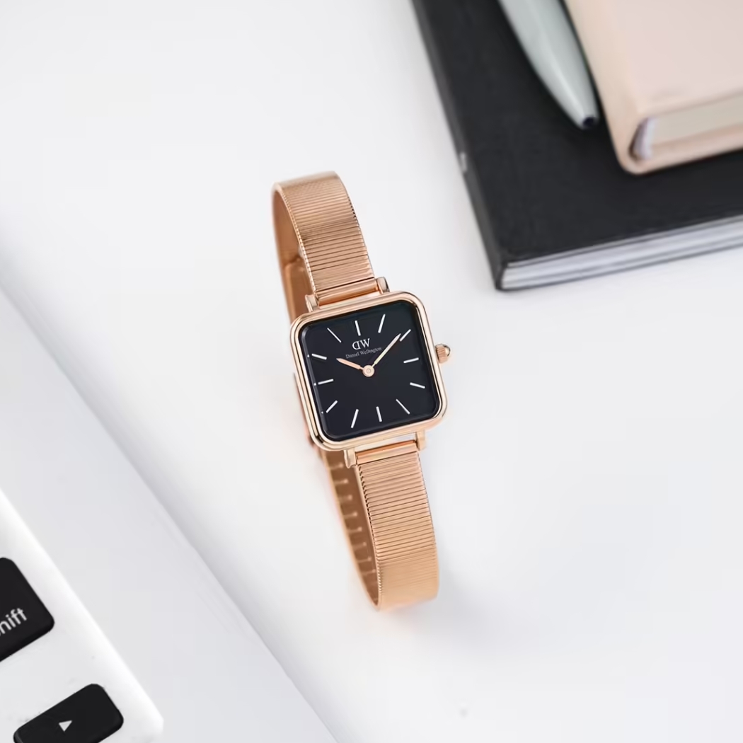 Kiểu dây Piano Link trên mẫu Daniel Wellington Quadro Studio DW00100518