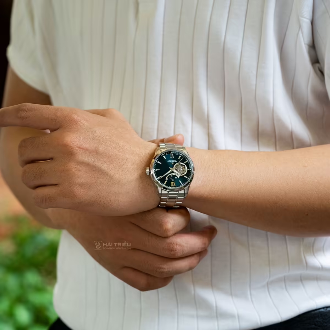 Mẫu Orient Star RE-AT0002E00B mặt xanh