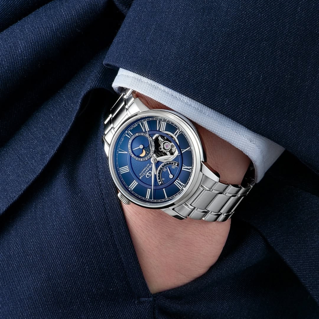 Mẫu Mechanical Moon Phase mặt xanh dương