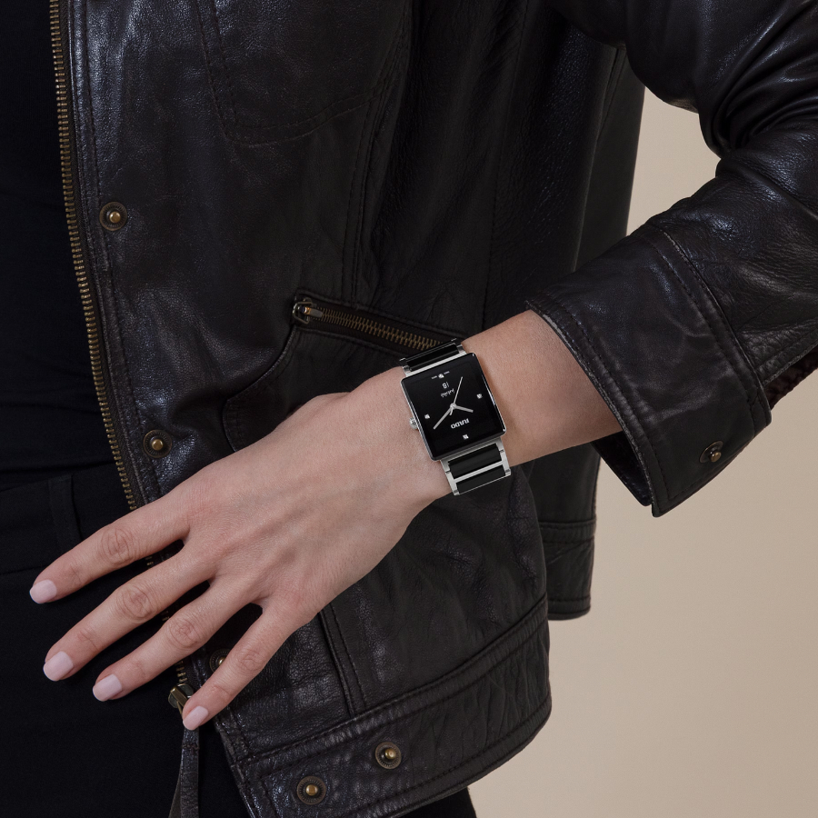 Thiết kế dáng vuông của Rado Jubilé Integral